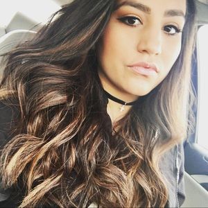 Meet your Posher, Liz